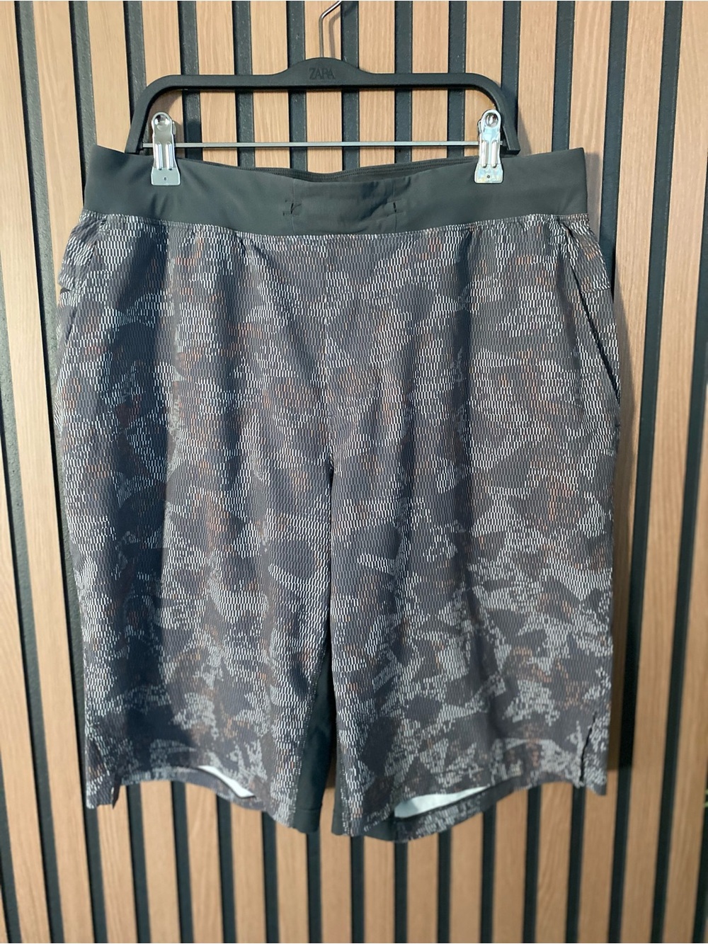 Lululemon T.H.E Short Linerless Large